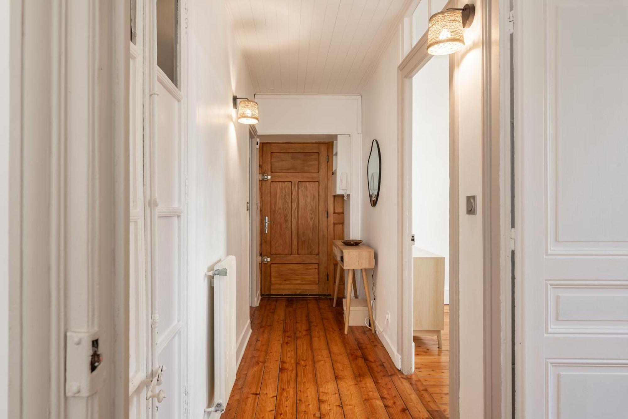 Appartement Spacieux Et Chaleureux Coeur De Ville Chambéry Zewnętrze zdjęcie